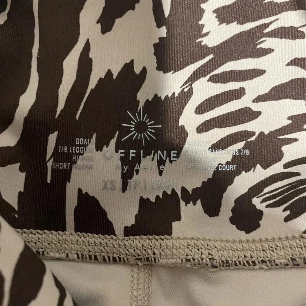 Offline By Aerie Pants Brown Cream Animal Print Leggings 7/8 Stretch Size XS - Picture 6 of 8